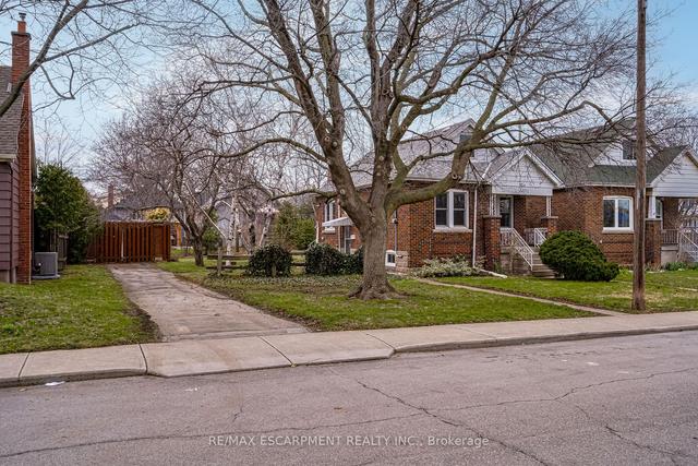 126 Auburn Ave, House detached with 3 bedrooms, 1 bathrooms and 4 parking in Hamilton ON | Image 31