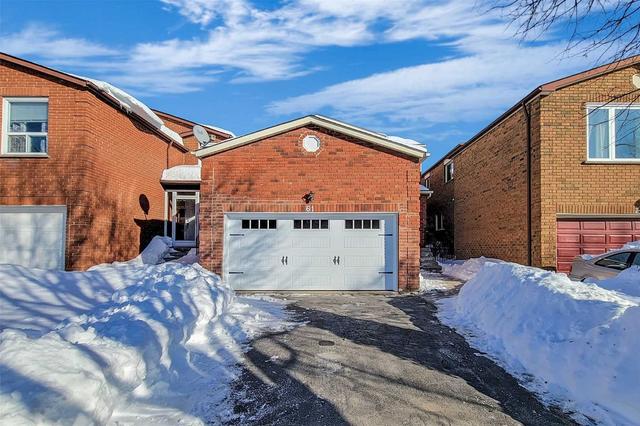 61 Rubic Cres, House detached with 4 bedrooms, 5 bathrooms and 6 parking in Toronto ON | Image 12