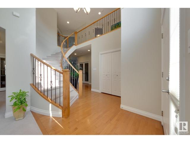 722 Todd Ld Nw, House detached with 6 bedrooms, 3 bathrooms and 6 parking in Edmonton AB | Image 2