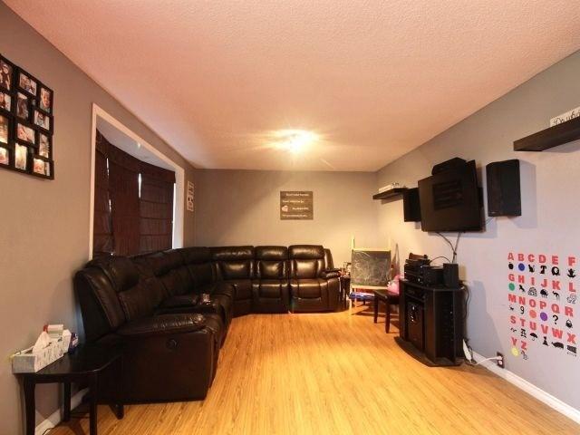 365 Elmgrove Ave, House detached with 2 bedrooms, 2 bathrooms and 4 parking in Oshawa ON | Image 5