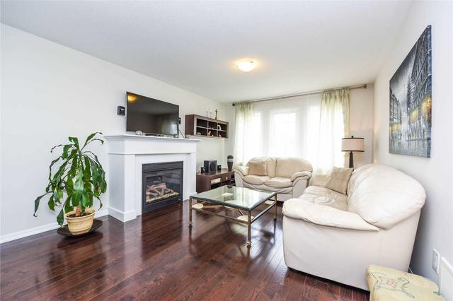 833 Farmstead Dr, House detached with 4 bedrooms, 4 bathrooms and 4 parking in Milton ON | Image 36