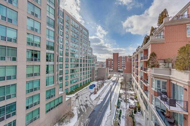 505 - 980 Yonge St, Condo with 2 bedrooms, 2 bathrooms and 1 parking in Toronto ON | Image 17