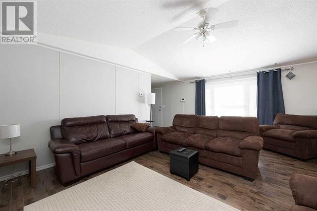 104 Arabian Drive, House other with 3 bedrooms, 2 bathrooms and 2 parking in Wood Buffalo AB | Image 6