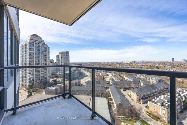 1602 - 15 Legion Rd, Condo with 2 bedrooms, 1 bathrooms and 1 parking in Toronto ON | Image 5