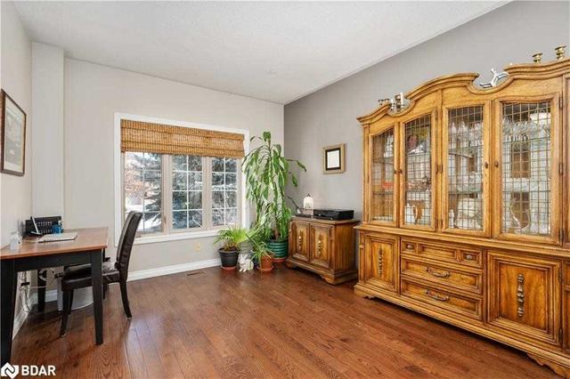 6 Edge Water Dr, House detached with 3 bedrooms, 4 bathrooms and 4 parking in Barrie ON | Image 23