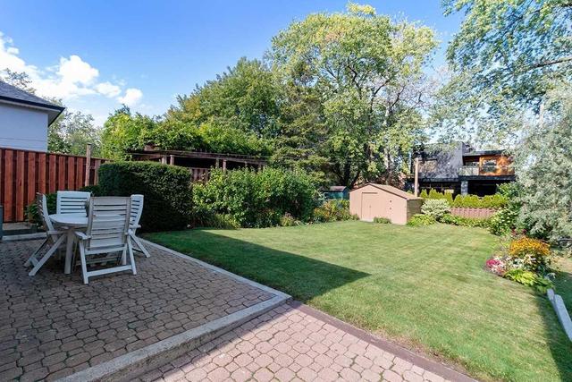 931 Aviation Rd, House detached with 3 bedrooms, 2 bathrooms and 4 parking in Mississauga ON | Image 2