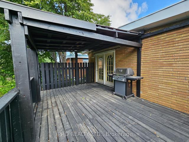 160 Luscombe St, House detached with 3 bedrooms, 2 bathrooms and 4 parking in Hamilton ON | Image 31