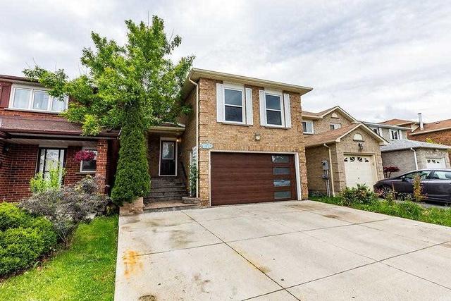 230 Lech Walesa Dr, House detached with 3 bedrooms, 4 bathrooms and 6 parking in Mississauga ON | Image 12