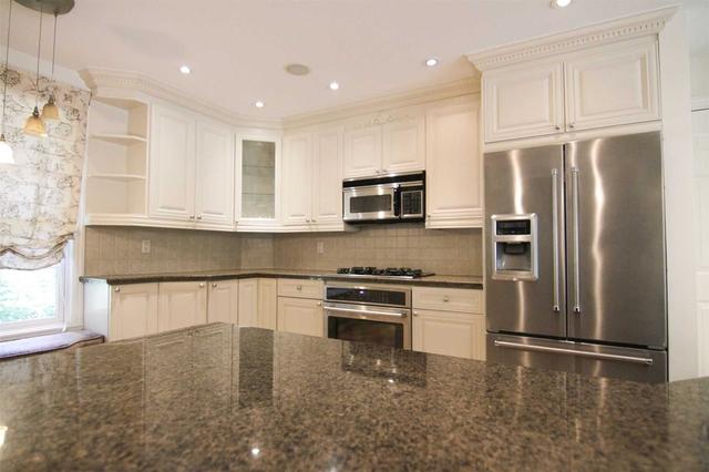 64 Cox Dr, House detached with 4 bedrooms, 4 bathrooms and 10 parking in Oakville ON | Image 15