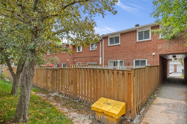 20 Harper Way, Townhouse with 4 bedrooms, 2 bathrooms and 2 parking in Markham ON | Image 31