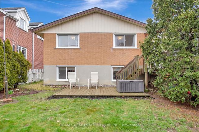 290 Exhibition St, House detached with 3 bedrooms, 2 bathrooms and 6 parking in Guelph ON | Image 32