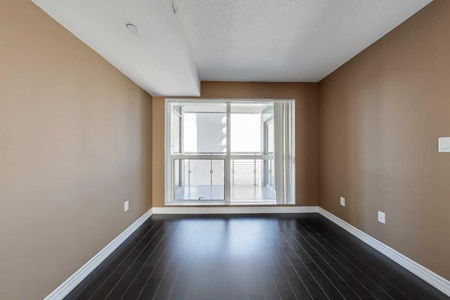 824 - 386 Yonge St N, Condo with 2 bedrooms, 2 bathrooms and 0 parking in Toronto ON | Image 2