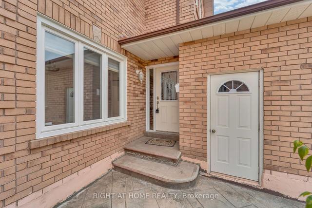 3347 Greenbelt Cres, House detached with 3 bedrooms, 2 bathrooms and 2 parking in Mississauga ON | Image 17