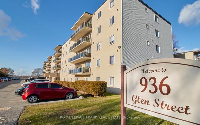 411 - 936 Glen St, Condo with 2 bedrooms, 1 bathrooms and 1 parking in Oshawa ON | Image 1