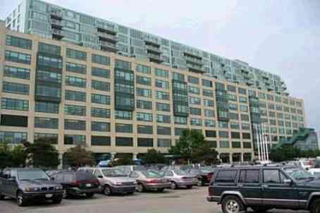 1003 - 211 Queens Quay St W, Condo with 2 bedrooms, 3 bathrooms and 1 parking in Toronto ON | Image 1