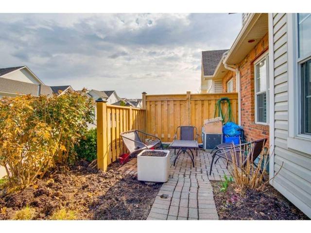 11 - 1085 Harrogate Dr, Townhouse with 2 bedrooms, 2 bathrooms and 1 parking in Hamilton ON | Image 4