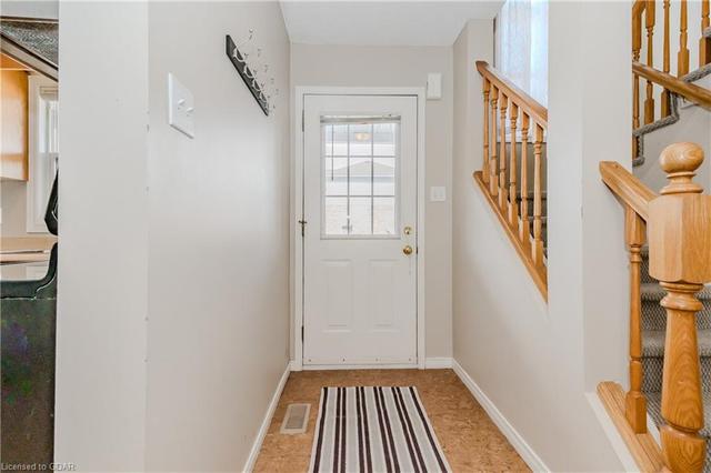 2 - 240 London Road W, House attached with 3 bedrooms, 1 bathrooms and 1 parking in Guelph ON | Image 34