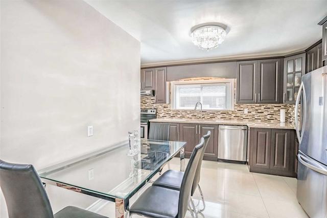 152 Canlish Rd, House detached with 3 bedrooms, 3 bathrooms and 4 parking in Toronto ON | Image 2