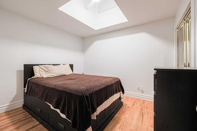 178 Bedford Park Ave, House semidetached with 3 bedrooms, 3 bathrooms and 1 parking in Toronto ON | Image 19
