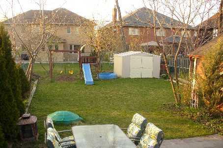 1104 Glengrove Ave, House detached with 3 bedrooms, 2 bathrooms and 3 parking in Toronto ON | Image 8
