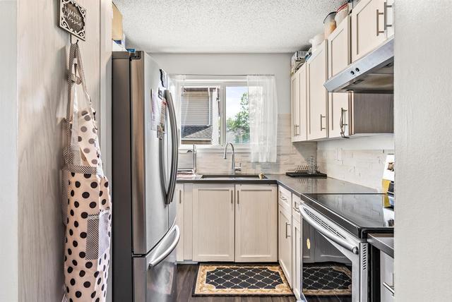 8 - 64 Whitnel Court Ne, Home with 2 bedrooms, 1 bathrooms and 1 parking in Calgary AB | Image 7