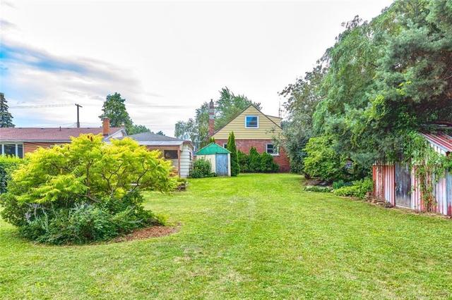 11 Sunning Hill Avenue, House detached with 3 bedrooms, 1 bathrooms and 8 parking in Hamilton ON | Image 30