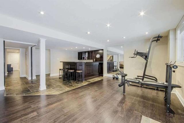 33 Sisley Cres, House detached with 4 bedrooms, 4 bathrooms and 6 parking in Vaughan ON | Image 21