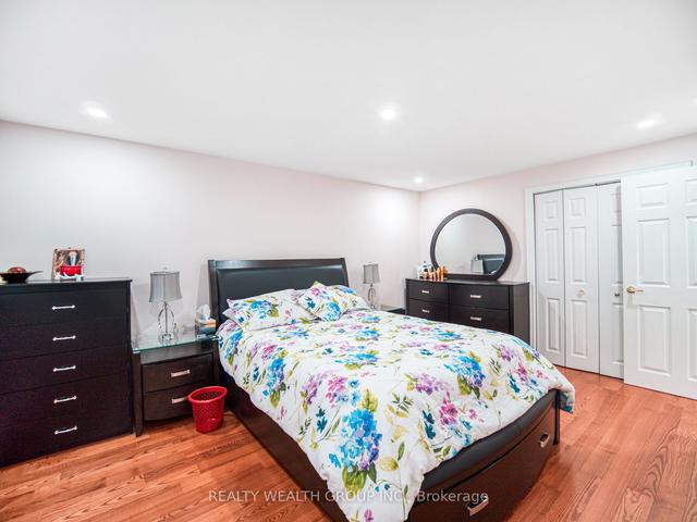 47 Kentish Cres E, House detached with 4 bedrooms, 10 bathrooms and 4 parking in Toronto ON | Image 25