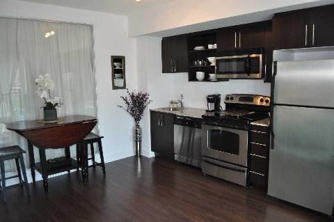 817 - 120 Dallimore Circ, Condo with 1 bedrooms, 1 bathrooms and 1 parking in Toronto ON | Image 4