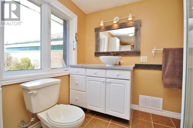 5451 Arden Road, House detached with 3 bedrooms, 3 bathrooms and 12 parking in Central Frontenac ON | Image 24
