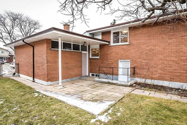 5 Vera Crt, House detached with 3 bedrooms, 2 bathrooms and 1 parking in Hamilton ON | Image 20