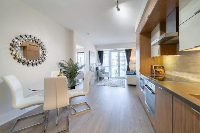 3510 - 300 Front St W, Condo with 2 bedrooms, 2 bathrooms and 1 parking in Toronto ON | Image 7