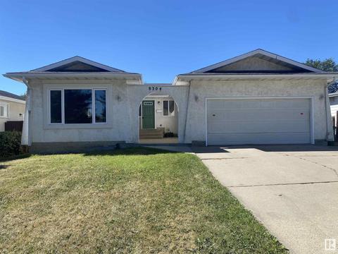 8304 180 St Nw, House detached with 4 bedrooms, 2 bathrooms and null parking in Edmonton AB | Card Image