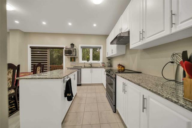 4025 Cachet Crt, House detached with 4 bedrooms, 4 bathrooms and 4 parking in Lincoln ON | Image 2