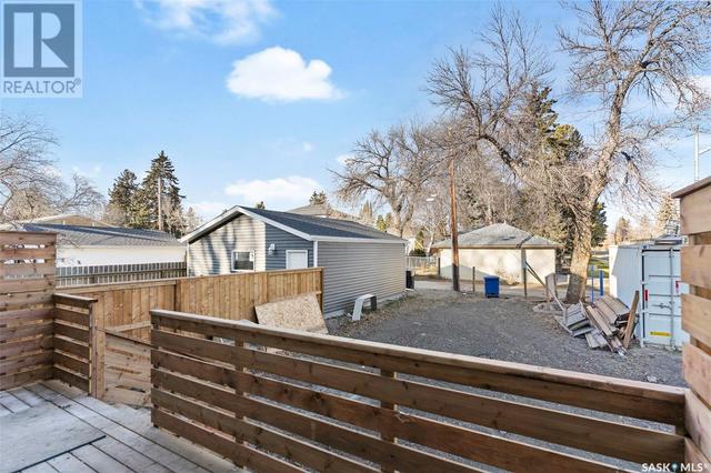 739 1st Street E, House detached with 3 bedrooms, 3 bathrooms and null parking in Saskatoon SK | Image 41