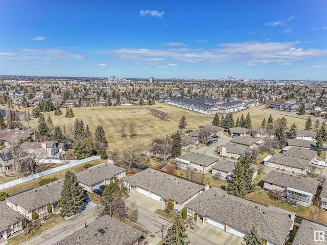 1052 106 St Nw, House attached with 3 bedrooms, 1 bathrooms and 2 parking in Edmonton AB | Image 32