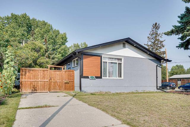 9703 2 Street Se, House detached with 4 bedrooms, 3 bathrooms and 2 parking in Calgary AB | Image 46