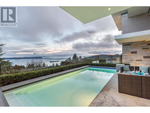 4313 Rockridge Road, House detached with 5 bedrooms, 7 bathrooms and 4 parking in West Vancouver BC | Image 5