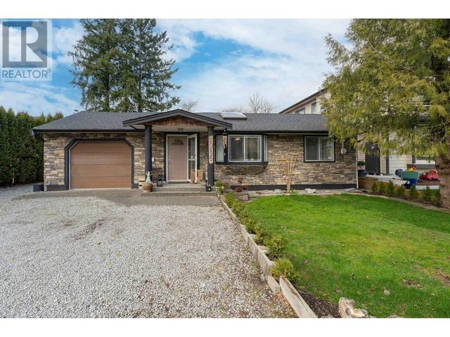 20225 Lorne Avenue, House detached with 3 bedrooms, 2 bathrooms and 6 parking in Maple Ridge BC | Image 1