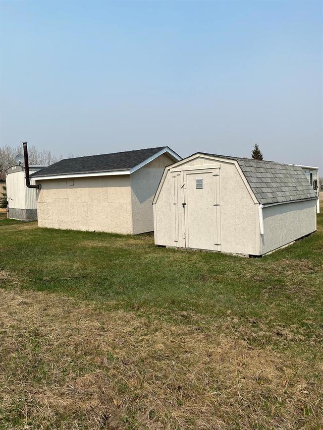 9741 107 Street, House detached with 2 bedrooms, 1 bathrooms and 6 parking in Hythe AB | Image 6