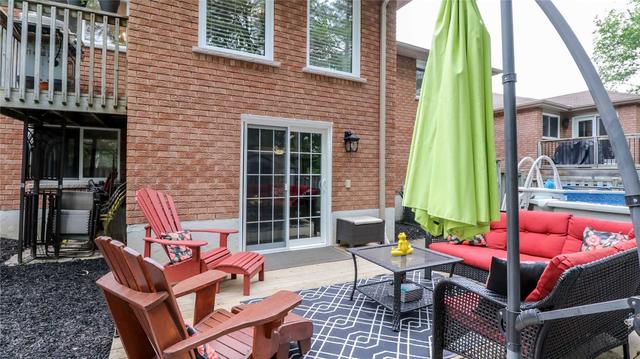 26 Irwin Dr, House detached with 3 bedrooms, 3 bathrooms and 6 parking in Barrie ON | Image 33