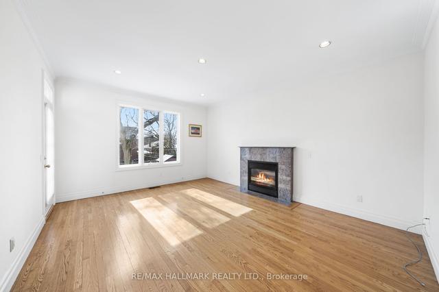 213 Parkview Ave, House detached with 4 bedrooms, 5 bathrooms and 6 parking in Toronto ON | Image 9