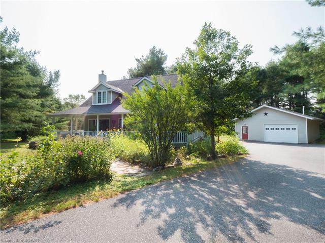 1001 Forrester Trail, House detached with 4 bedrooms, 2 bathrooms and 8 parking in Bracebridge ON | Image 3