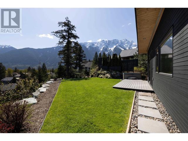 1764 Pinewood Drive, House detached with 5 bedrooms, 5 bathrooms and 5 parking in Pemberton BC | Image 22