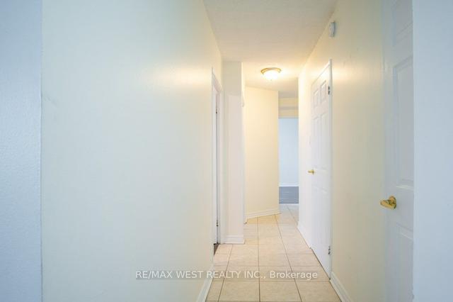 1001 - 3501 Glen Erin Dr, Condo with 3 bedrooms, 1 bathrooms and 1 parking in Mississauga ON | Image 4