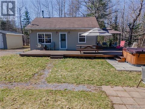 7 Holland Lane, House detached with 2 bedrooms, 1 bathrooms and null parking in Cambridge Narrows NB | Card Image