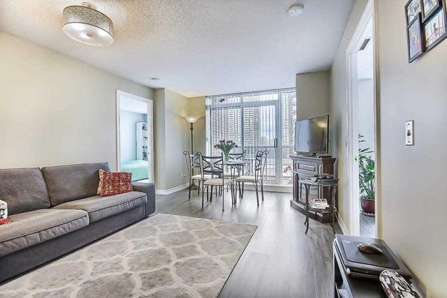 402 - 5 Michael Power St, Condo with 2 bedrooms, 2 bathrooms and 2 parking in Toronto ON | Image 3