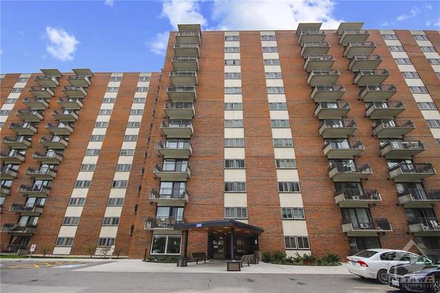 807 - 1465 Baseline Road, Condo with 2 bedrooms, 1 bathrooms and 1 parking in Ottawa ON | Image 1