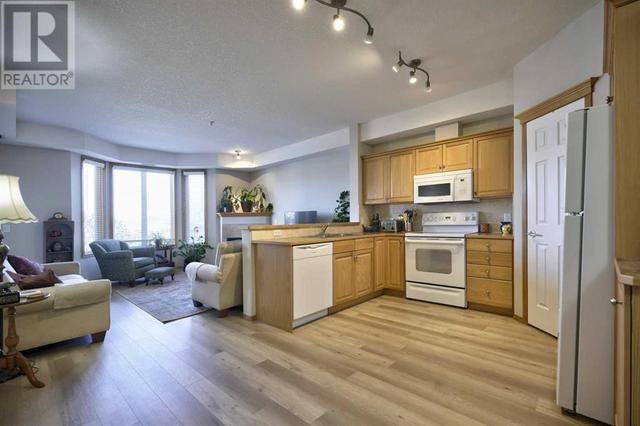 103, - 15 Everstone Drive Sw, Condo with 1 bedrooms, 1 bathrooms and 1 parking in Calgary AB | Image 5