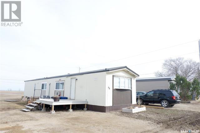 68 Sunrise Estates, Home with 2 bedrooms, 1 bathrooms and null parking in Assiniboia SK | Image 4